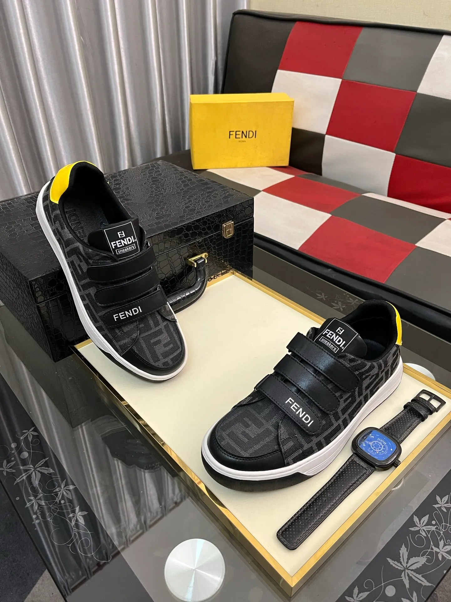 Men's Men's Shoes💰420⌚️⌚️[Fendi] Fendi's latest casual shoes for men! Available at counters simultaneously! A one-to-one replica of the original. The interior is made of top-grade sheepskin, and the original factory-supplied rubber outsole is used. Leading new fashion concepts. Matching code: 38-442️⃣Colors available